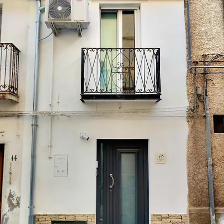 Magnolia 42 Calitri
